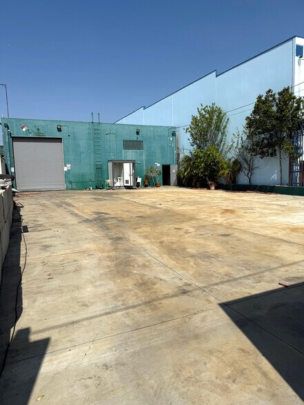 526 S Alameda St, Los Angeles, CA à louer - Photo du bâtiment - Image 2 de 4