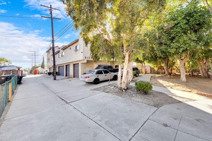2121 El Paseo, Alhambra, CA à vendre - Photo du bâtiment - Image 2 de 15