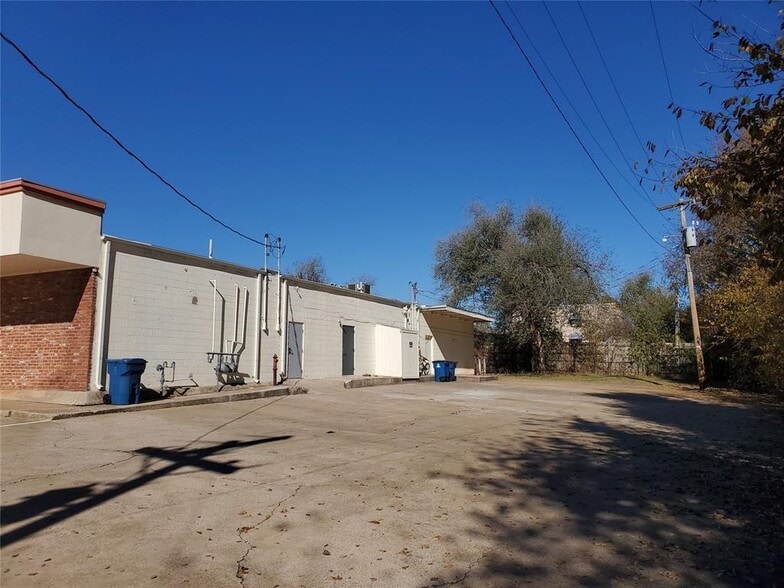 510-524 N Main St, Newcastle, OK for lease - Building Photo - Image 2 of 2