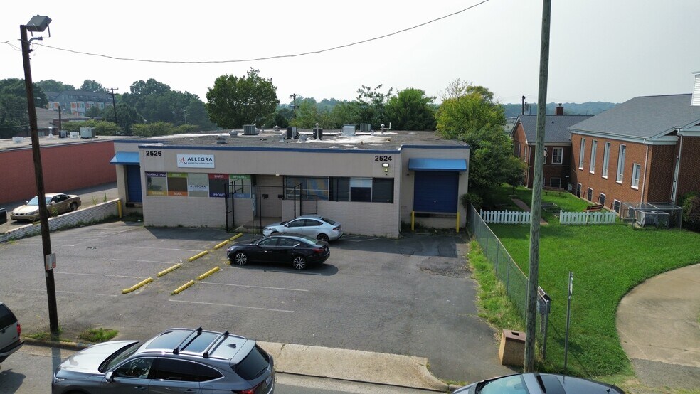 2524-2526 S Tryon St, Charlotte, NC à vendre - Photo du bâtiment - Image 2 de 17