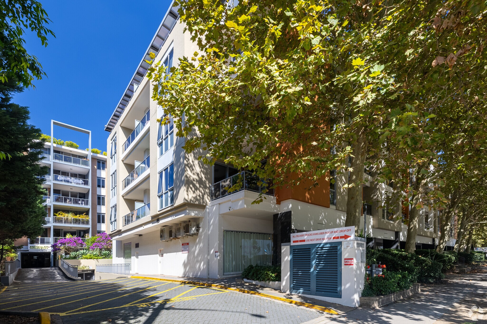 635 Gardeners Rd, Mascot for lease Primary Photo- Image 1 of 10