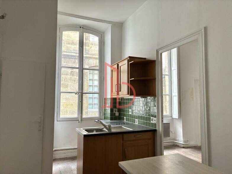 Rue Des Menuts, Bordeaux for sale - Building Photo - Image 3 of 9