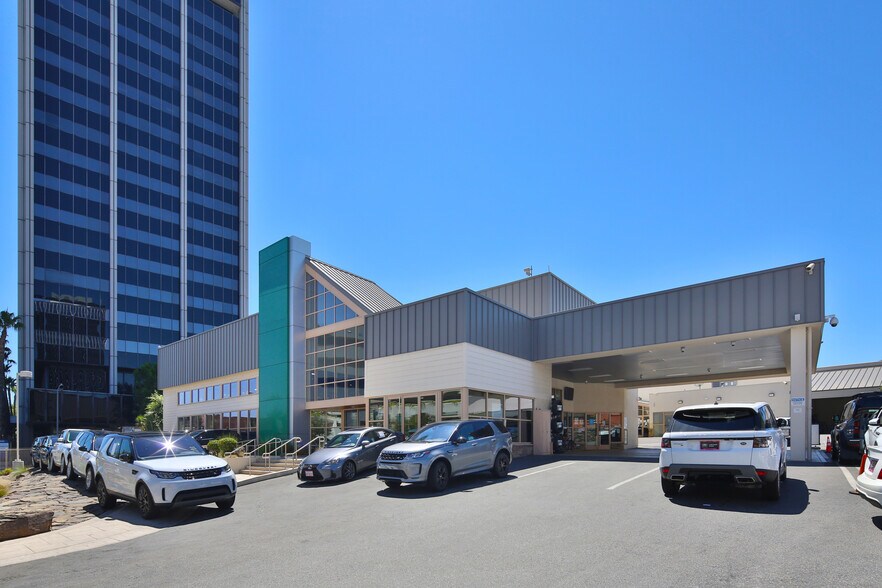 15800 Ventura Blvd, Encino, CA à louer - Photo du bâtiment - Image 2 de 10