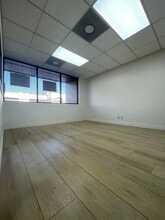 6555 Powerline Rd, Fort Lauderdale, FL for lease Interior Photo- Image 2 of 20