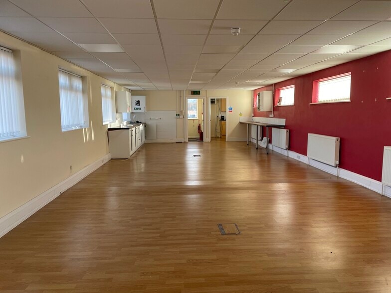 2 Handsworth St, Manchester for lease - Interior Photo - Image 3 of 14