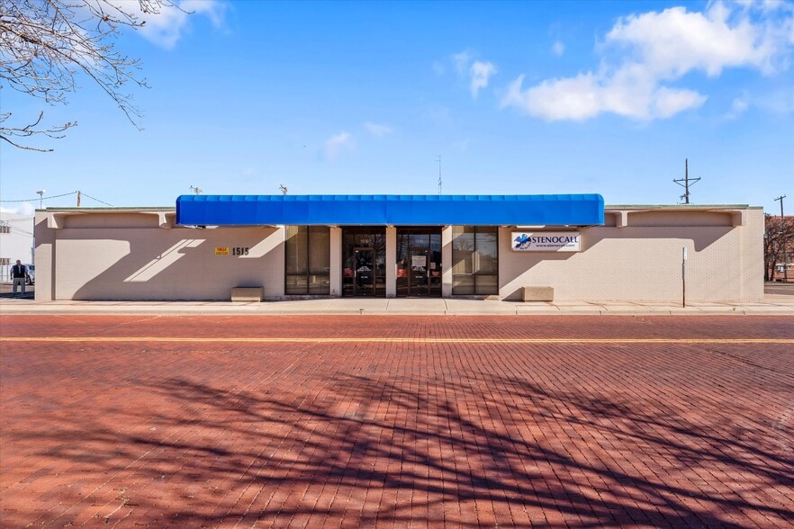 1503, 1505, 1520 Avenue J portefeuille de 3 propriétés à vendre sur LoopNet.ca - Photo du bâtiment - Image 2 de 40