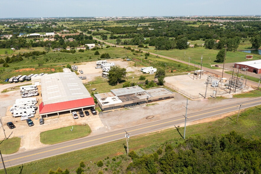 10513 S Sunnylane Rd, Oklahoma City, OK for sale - Building Photo - Image 2 of 11