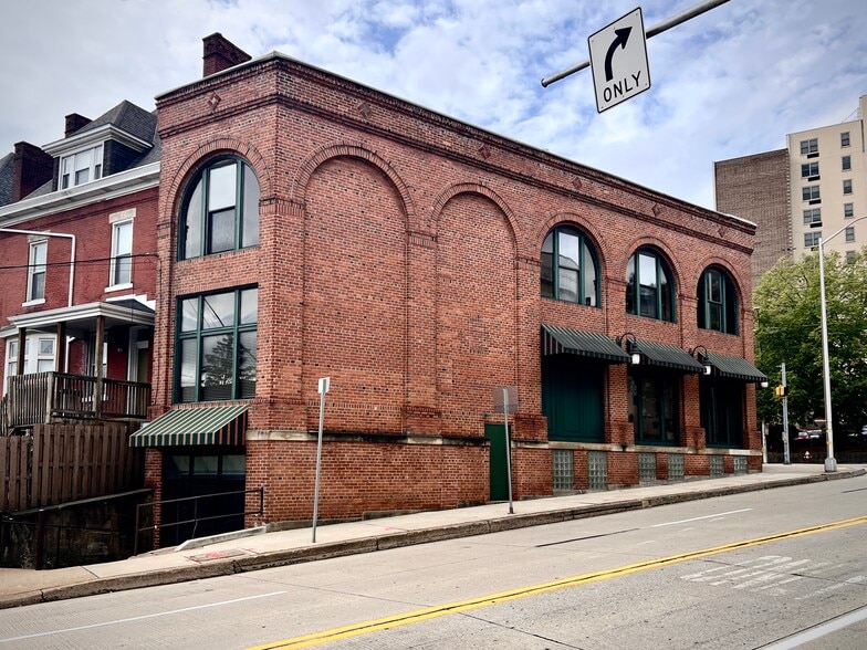 372 N Craig St, Pittsburgh, PA for lease - Building Photo - Image 3 of 8
