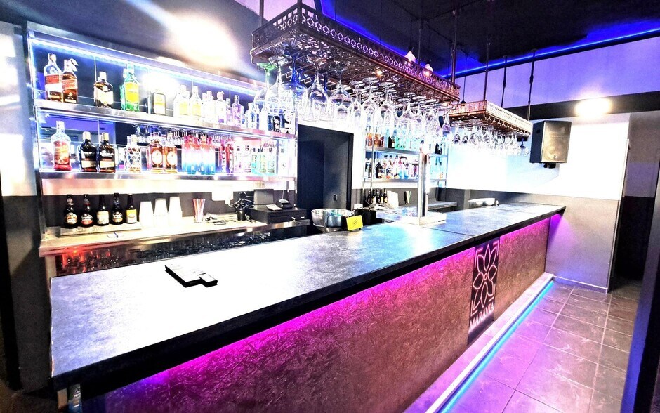 Commerce de détail dans València, Valencia à vendre - Photo du bâtiment - Image 3 de 28