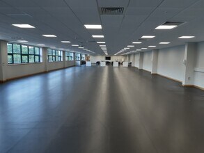 Corby, Corby for lease Interior Photo- Image 1 of 4