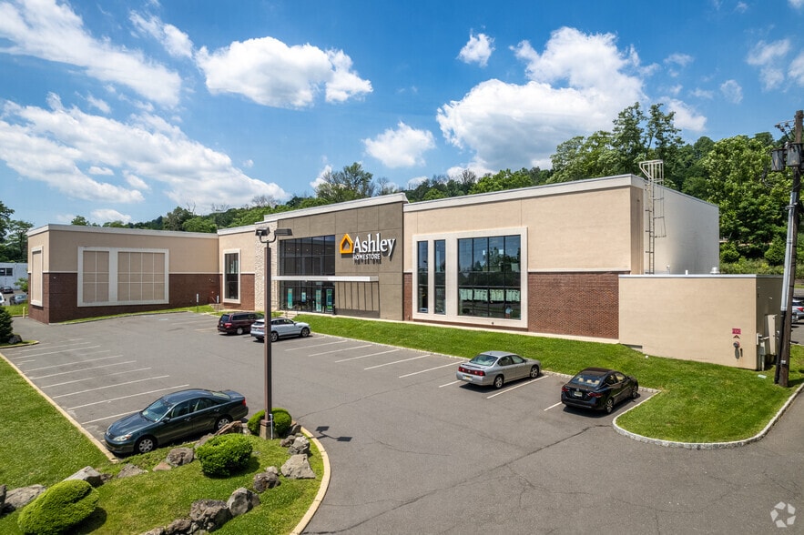 350 US Highway 22 W, Green Brook, NJ for sale - Building Photo - Image 1 of 17