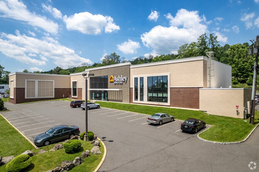 350 US Highway 22 W, Green Brook, NJ for lease - Primary Photo - Image 1 of 7