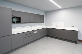 Plus de détails pour Sunrise Pky, Milton Keynes - Bureau à louer