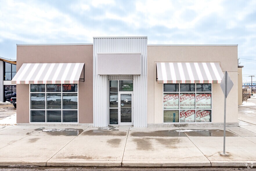 16815 Stony Plain Rd NW, Edmonton, AB à vendre - Photo du bâtiment - Image 2 de 2