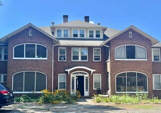 Plus de détails pour 152 Walnut St, Waynesville, NC - Multi-résidentiel à vendre