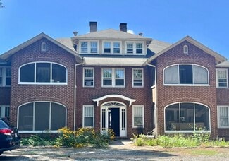 More details for 152 Walnut St, Waynesville, NC - Multifamily for Sale