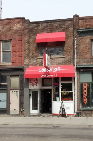 Plus de détails pour 2006 Queen St E, Toronto, ON - Commerce de détail à vendre