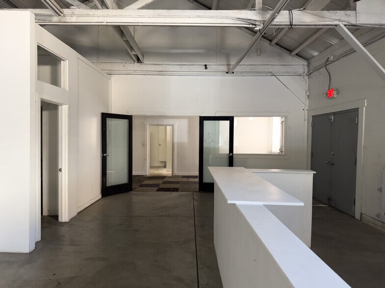 1716-1718 Albion St, Los Angeles, CA à louer - Photo du bâtiment - Image 3 de 10