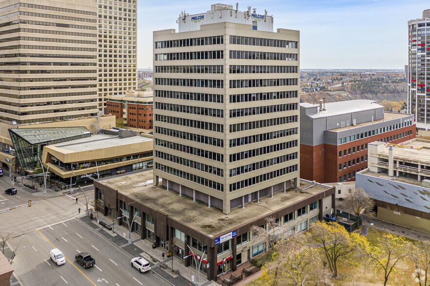 10107-10119 Jasper Av NW, Edmonton, AB à louer - Photo du bâtiment - Image 1 de 4