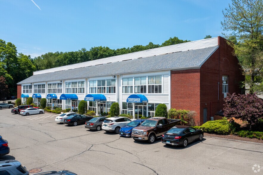 246 Federal Rd, Brookfield, CT à louer - Photo du bâtiment - Image 1 de 3