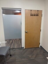 1 Tower Center Blvd, East Brunswick, NJ à louer Photo intérieure- Image 2 de 3