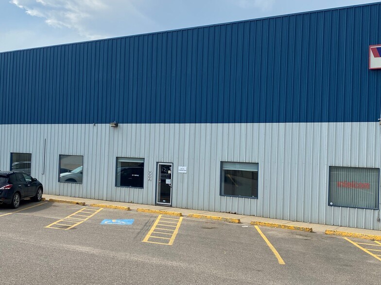 107-291 Macalpine Cres, Fort McMurray, AB for sale - Building Photo - Image 1 of 1