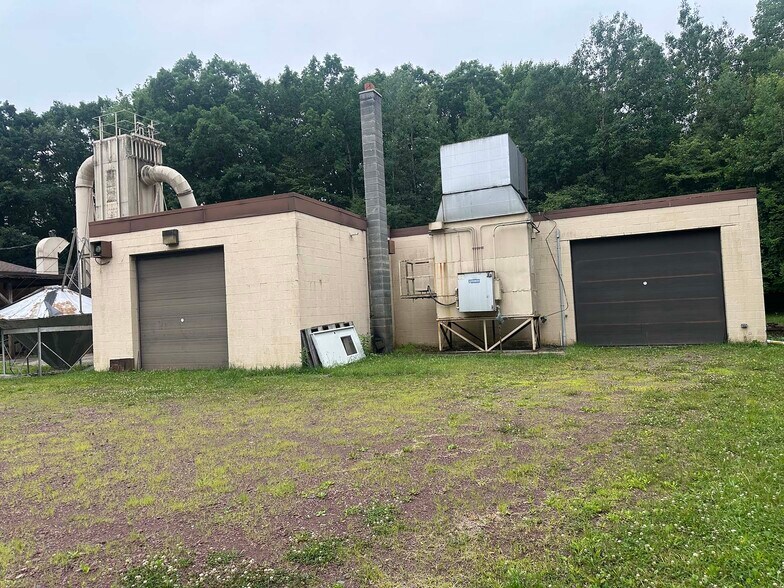 1080 Hudson Dr, Weatherly, PA à vendre - Photo du bâtiment - Image 3 de 10