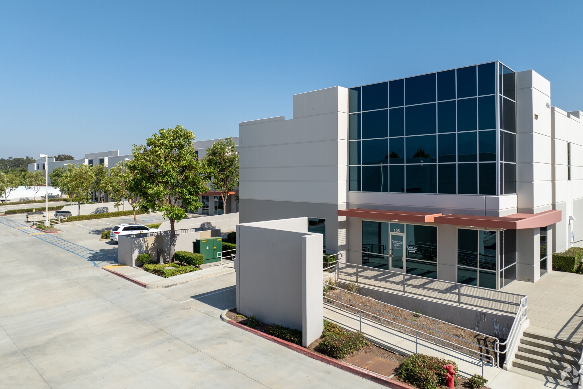 450 Kansas St, Redlands, CA for lease Building Photo- Image 1 of 7