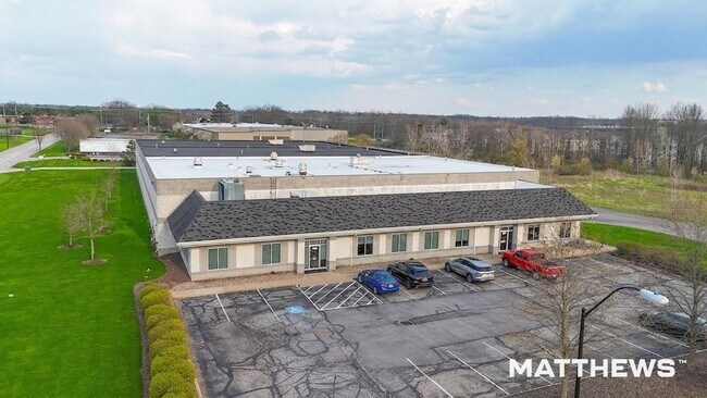 Plus de détails pour 3333 Win St, Cuyahoga Falls, OH - Industriel à louer