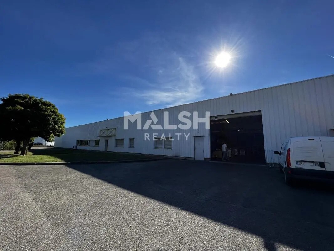 Flex in Bron for sale Building Photo- Image 1 of 10