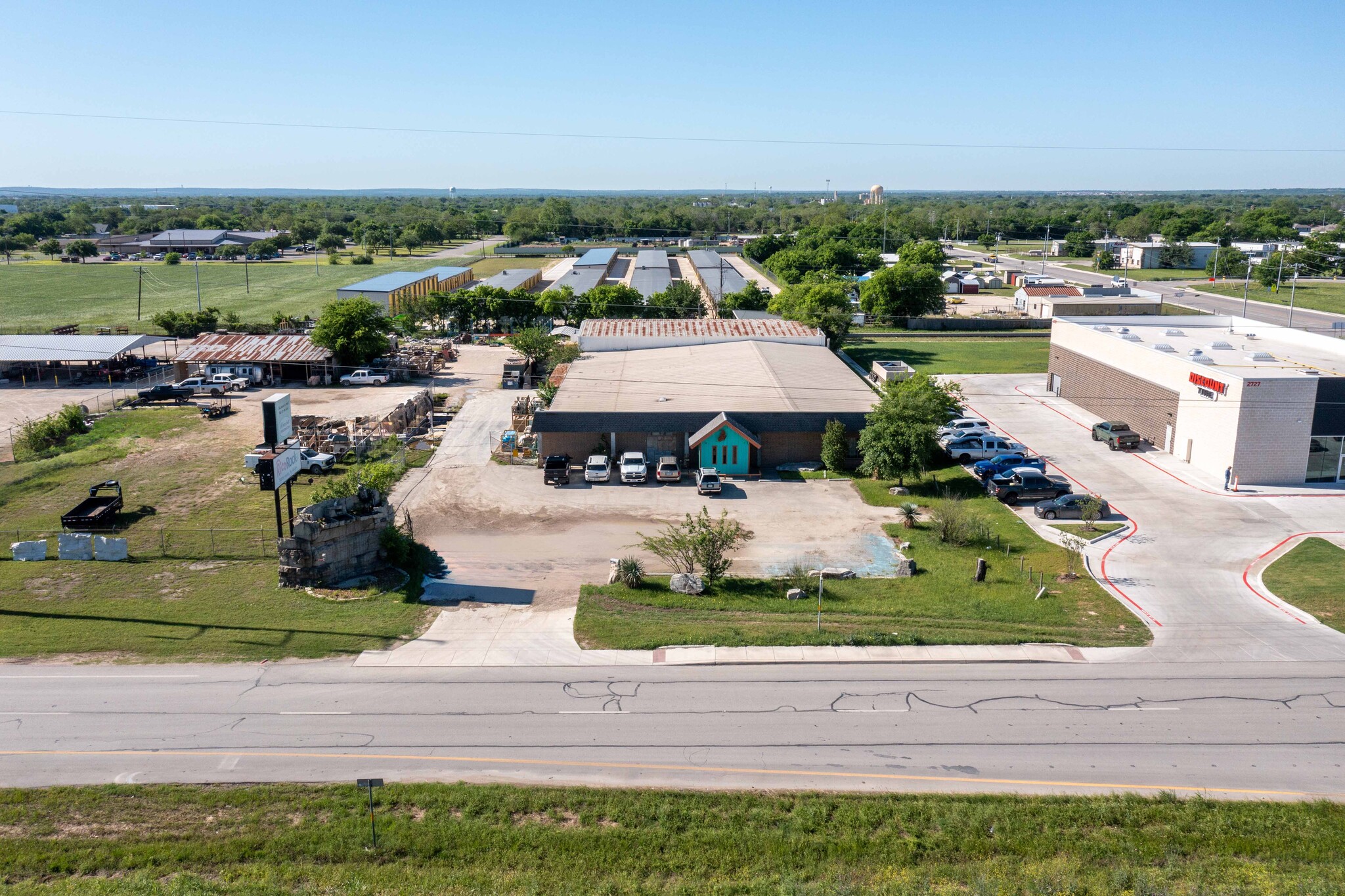 205 E IH 10 Hwy, Seguin, TX for sale Building Photo- Image 1 of 10