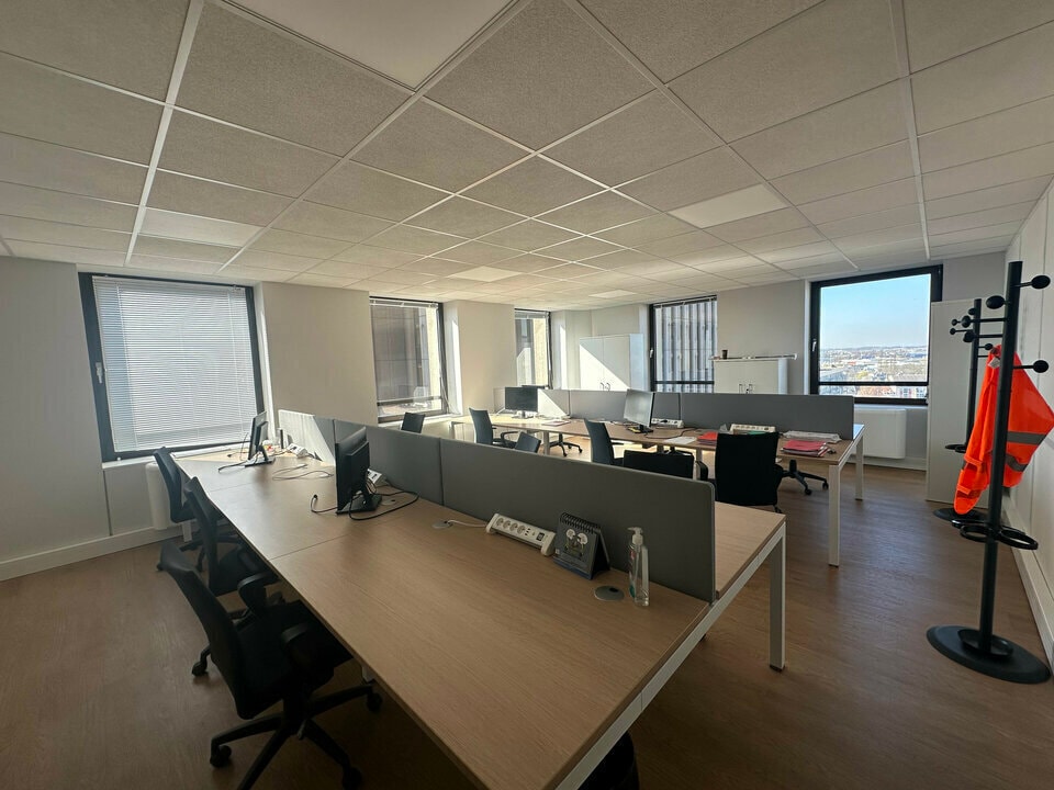 Office in Strasbourg for lease Interior Photo- Image 1 of 10