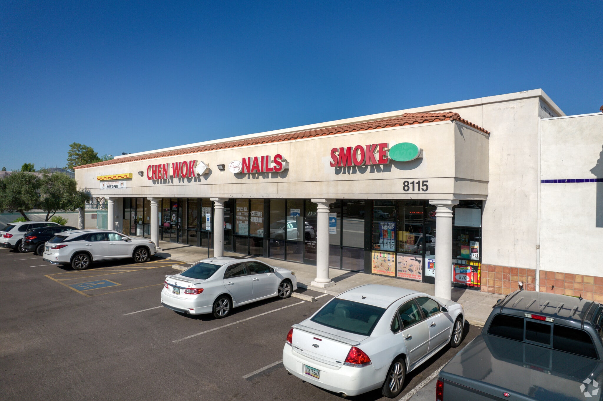 8115 N 19th Ave, Phoenix, AZ for lease Primary Photo- Image 1 of 4