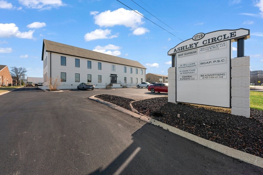 1719 Ashley Cir, Bowling Green, KY for sale - Building Photo - Image 2 of 7