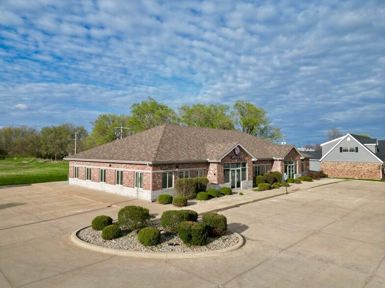 1192 E Pershing Rd, Decatur, IL à louer - Photo du bâtiment - Image 3 de 32