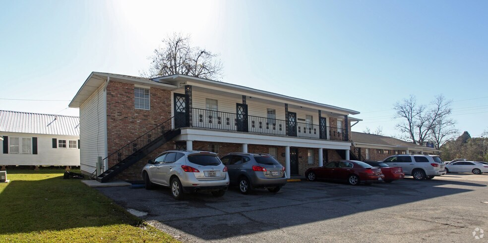 214 S Burnside Ave, Gonzales, LA à louer - Photo du bâtiment - Image 2 de 38