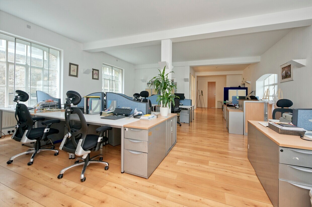 36 Woodstock Grove, London for lease Interior Photo- Image 1 of 9