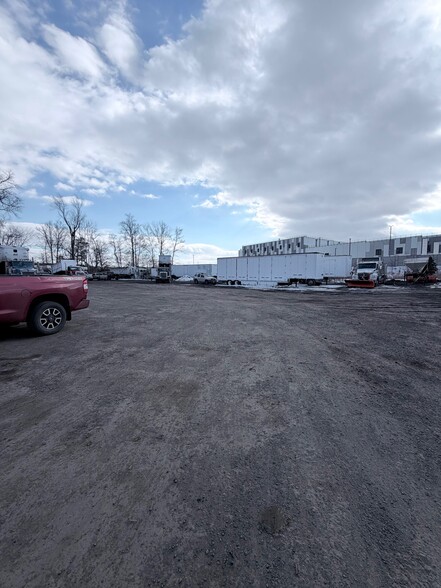 25119-25137 Arcola Mills Dr, Sterling, VA for lease - Primary Photo - Image 1 of 10