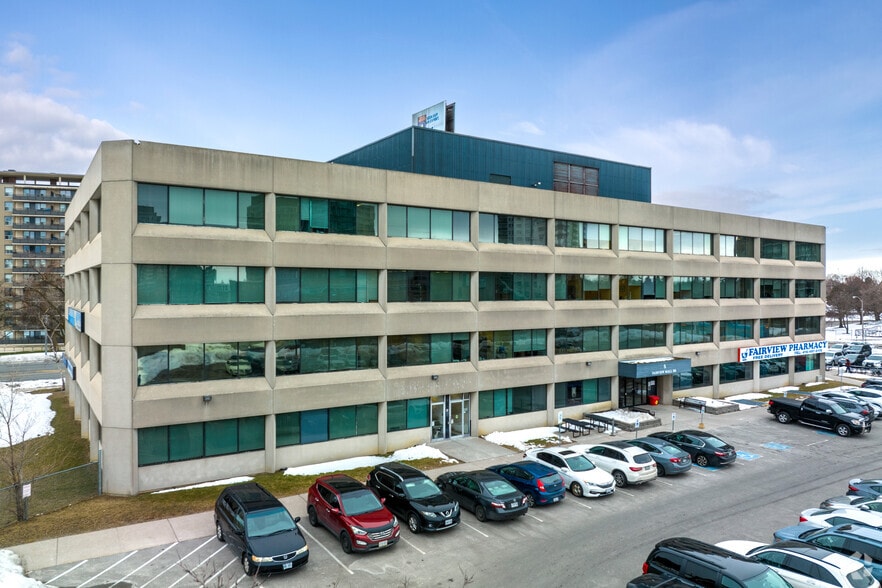5 Fairview Mall Dr, Toronto, ON for lease - Building Photo - Image 2 of 8