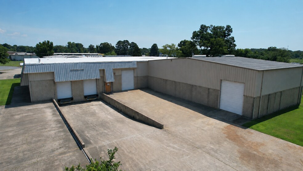 3409 Industrial Dr, North Little Rock, AR à louer - Photo du bâtiment - Image 2 de 7