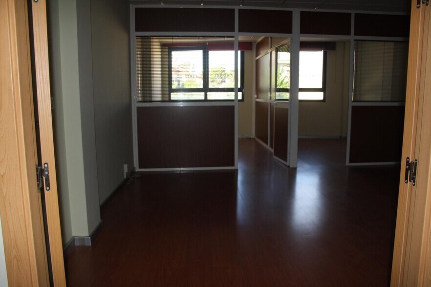 Office in Castilleja de la Cuesta, Sevilla for sale - Interior Photo - Image 2 of 12