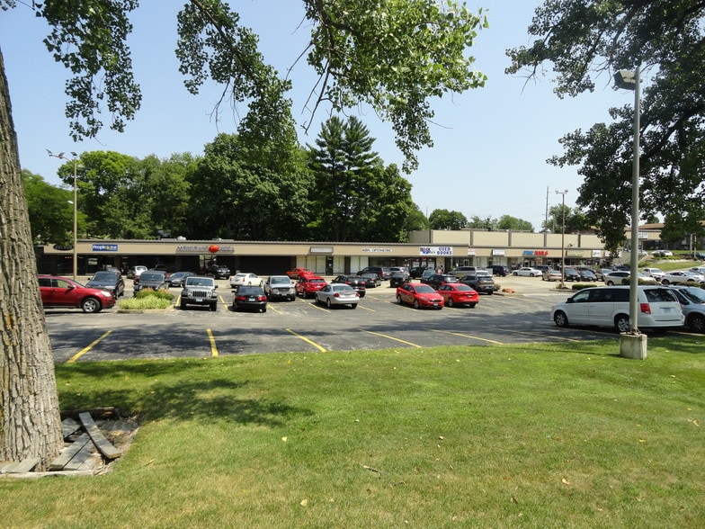 4408-4410 N Knoxville Ave, Peoria, IL for sale - Primary Photo - Image 1 of 1