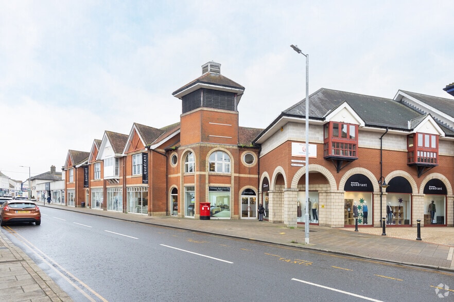 George Yard, Braintree for lease - Primary Photo - Image 1 of 4