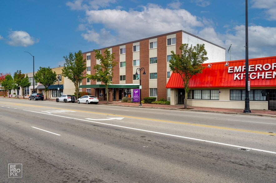 2671 Sheridan Rd, Zion, IL for sale - Building Photo - Image 2 of 17