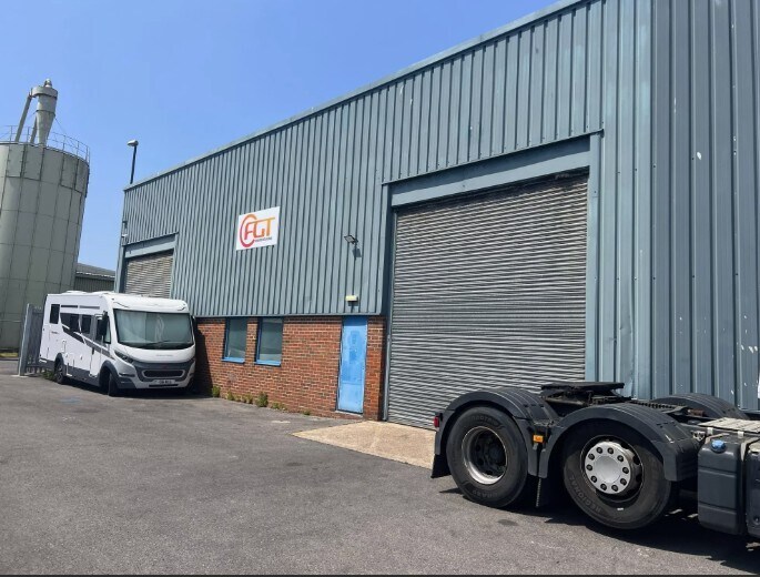 3 Steyning Way, Bognor Regis à louer - Photo du bâtiment - Image 3 de 5