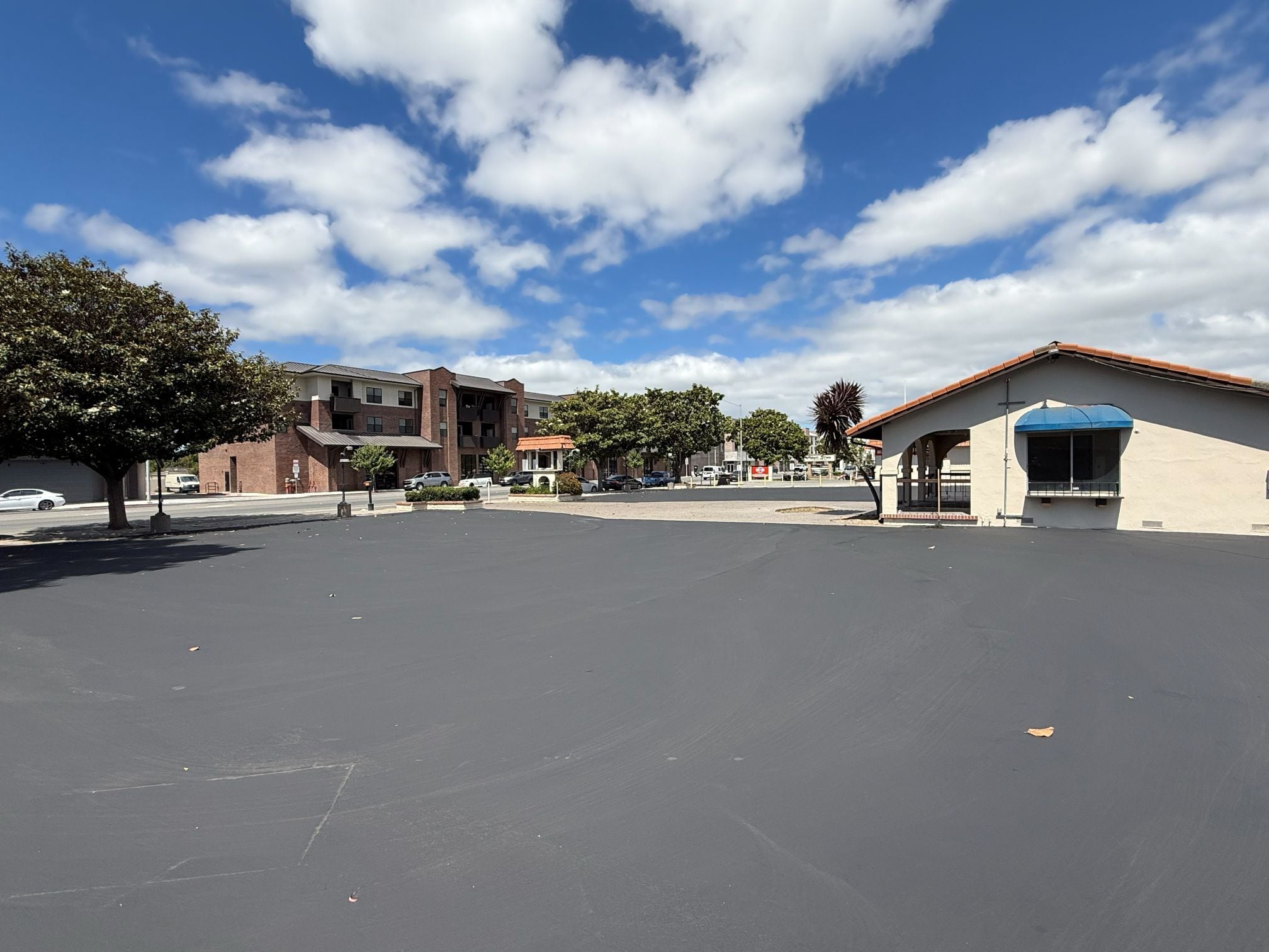 525 Abbott St, Salinas, CA for lease Building Photo- Image 1 of 8