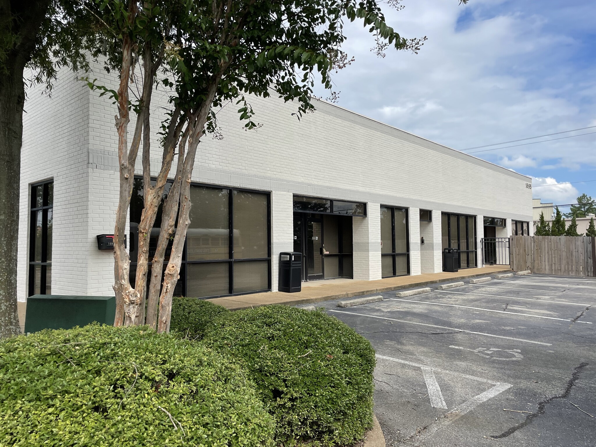 1695 Bonnie Ln, Cordova, TN for sale Building Photo- Image 1 of 14