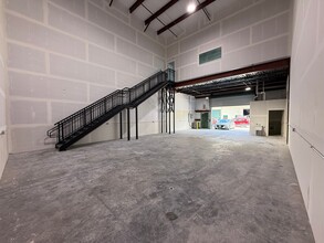 201 Kapaa Quarry Rd, Kailua, HI à louer Photo intérieure- Image 2 de 6