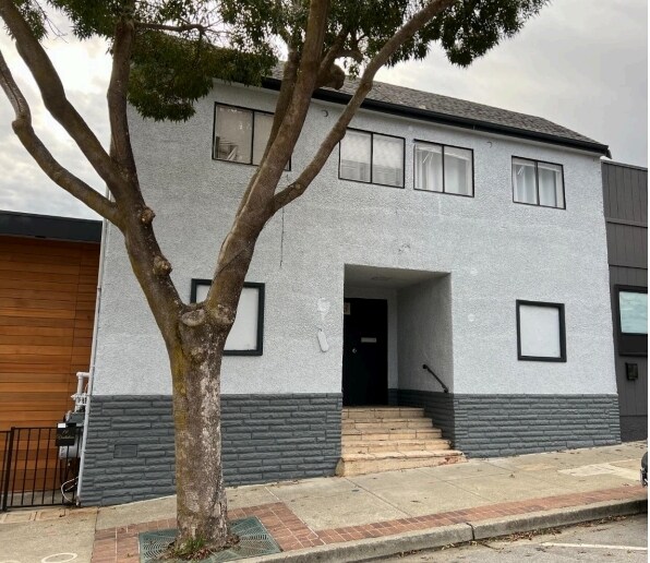 23 Visitaction Ave, Brisbane, CA à vendre - Photo du bâtiment - Image 1 de 4