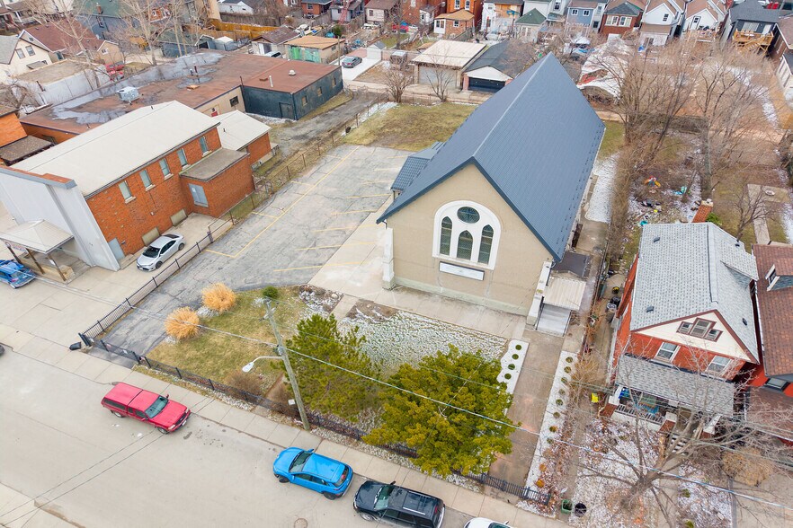 50 Earl St, Hamilton, ON à vendre - Photo du bâtiment - Image 3 de 40